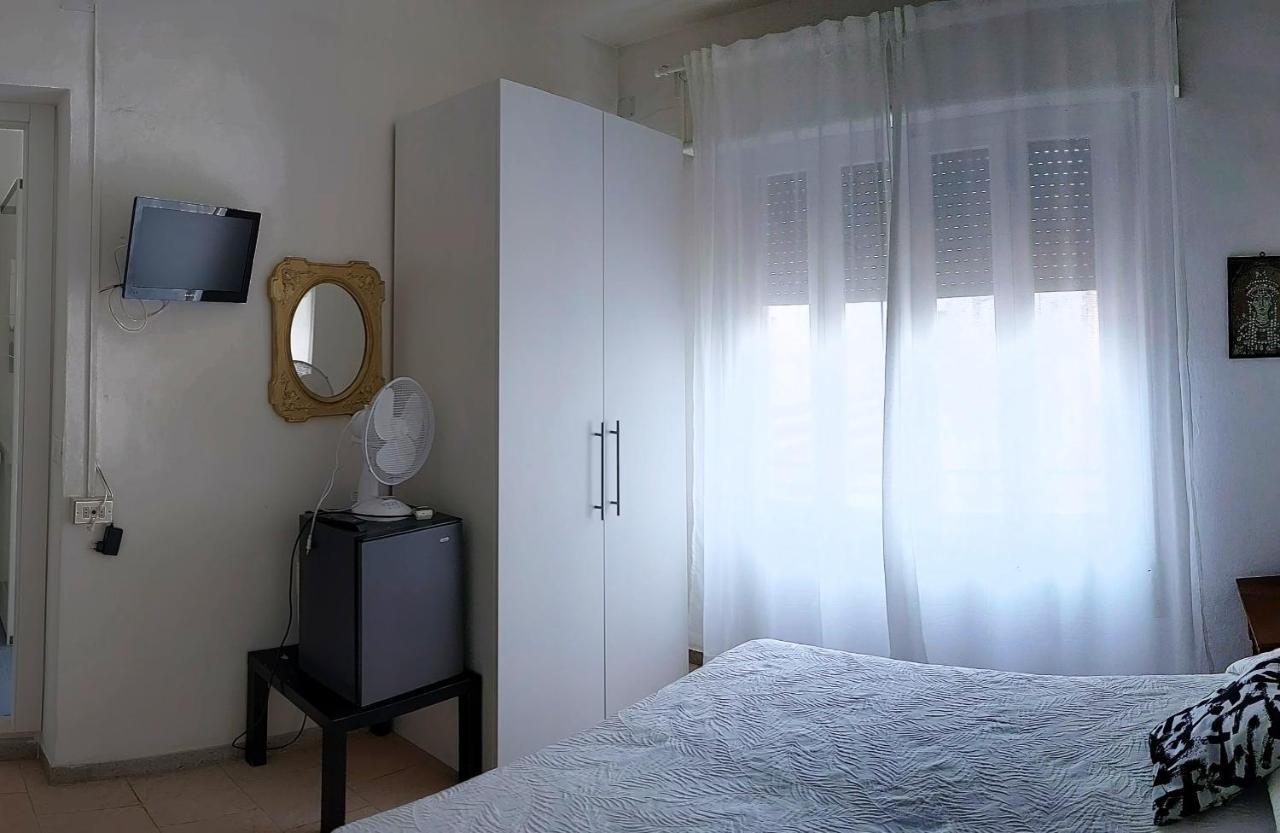 Hotel Villa Furia Bellaria – Igea Marina Kültér fotó