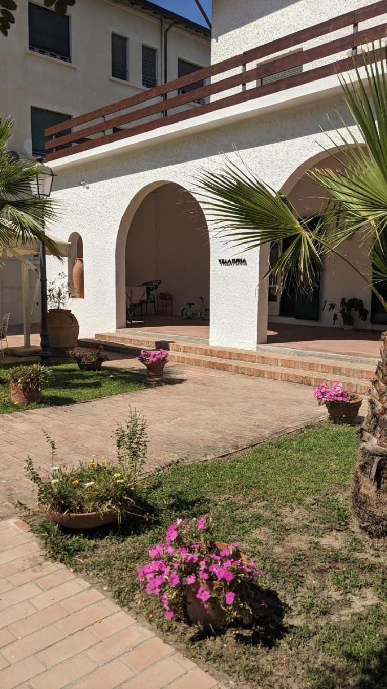 Hotel Villa Furia Bellaria – Igea Marina Kültér fotó